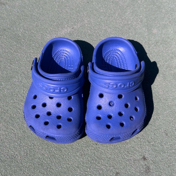 CROCS Other - CROCS Kids Classic Clogs in Royal Blue
